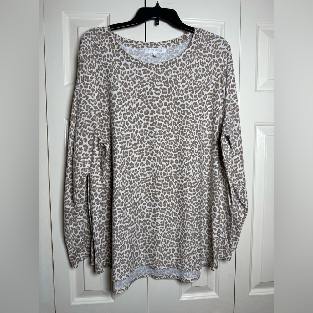 Planet Gold Leopard Print Top